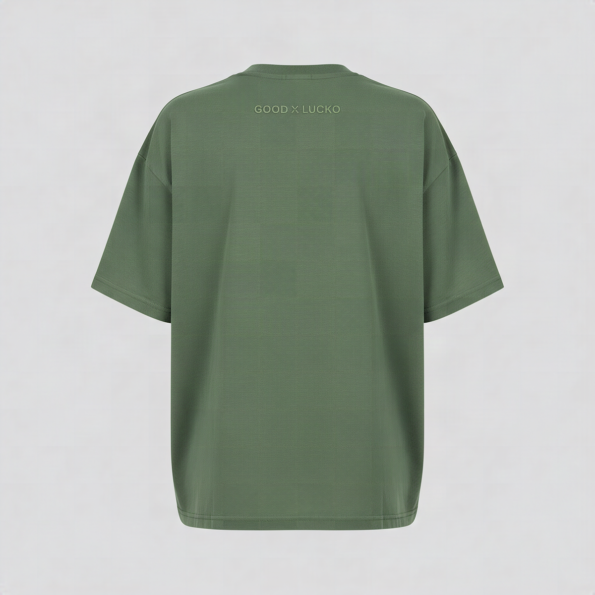 T-shirt oversize vert mousse, vue de dos